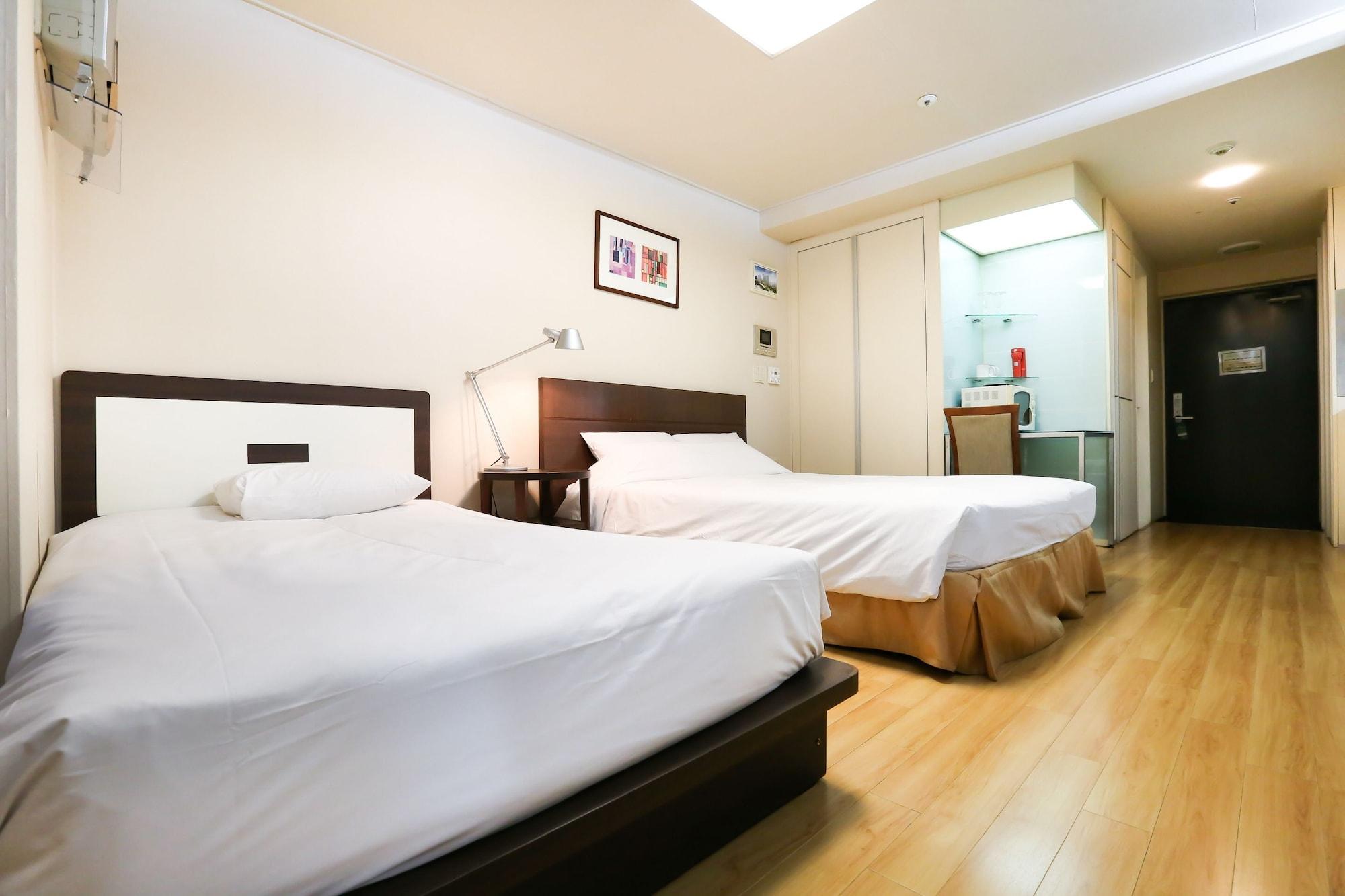 Gangnam Family Hotel Сеул Экстерьер фото
