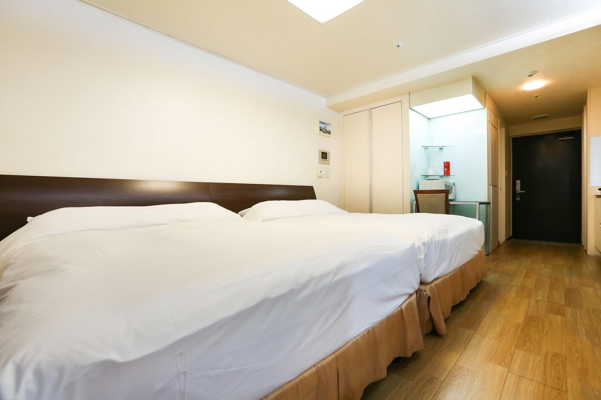 Gangnam Family Hotel Сеул Экстерьер фото