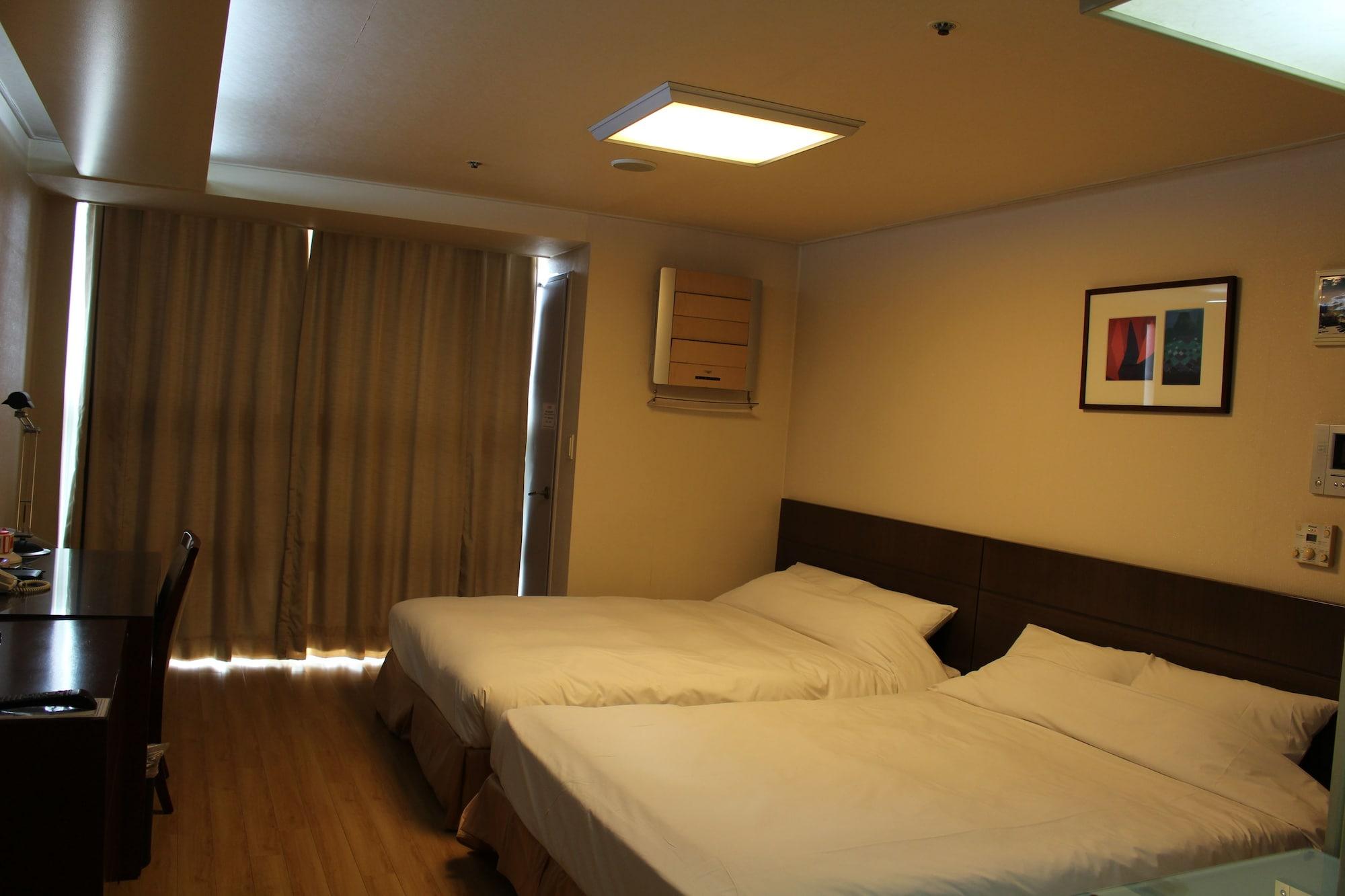 Gangnam Family Hotel Сеул Экстерьер фото