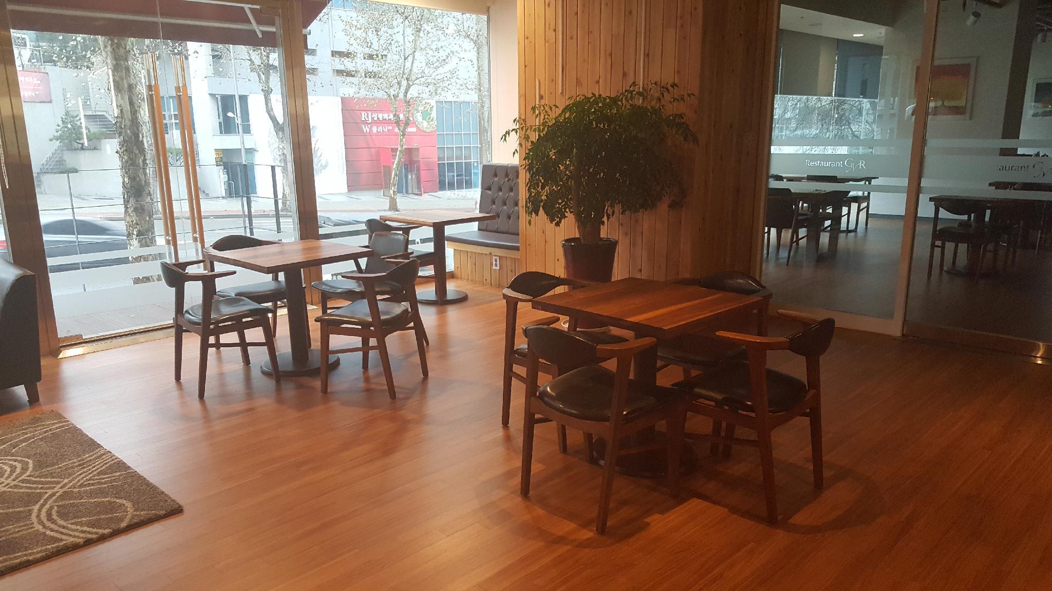 Gangnam Family Hotel Сеул Экстерьер фото